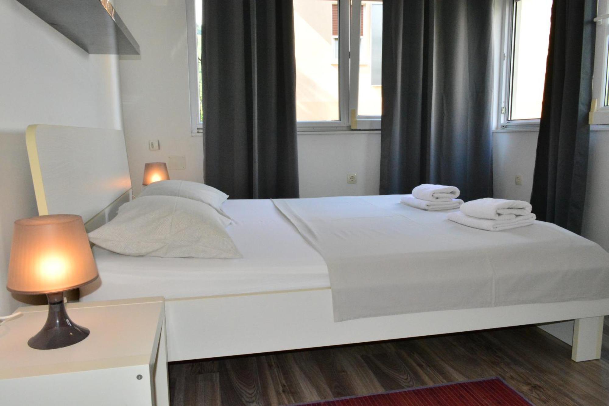 Apartments Zigulic أوباتيا الغرفة الصورة
